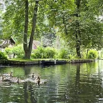 Mit Blick Auf Spree In Daire *