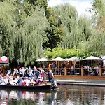 Mit Blick Auf Spree In Daire *