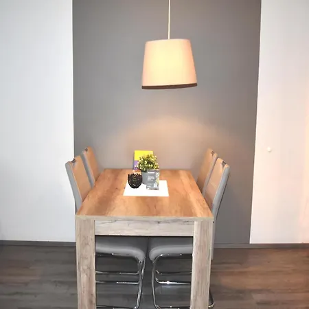 Mit Blick Auf Spree In Apartamento