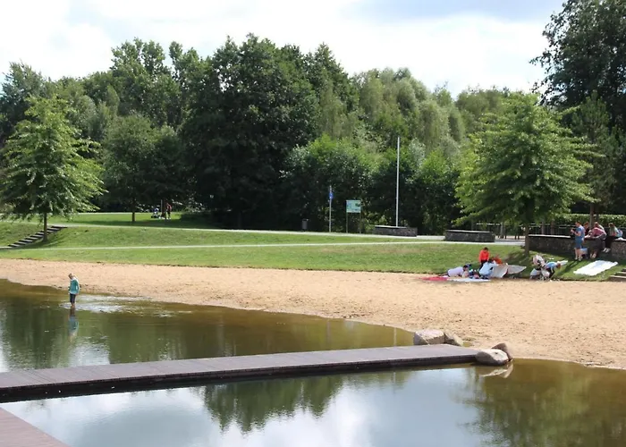 Mit Blick Auf Spree In Lübben